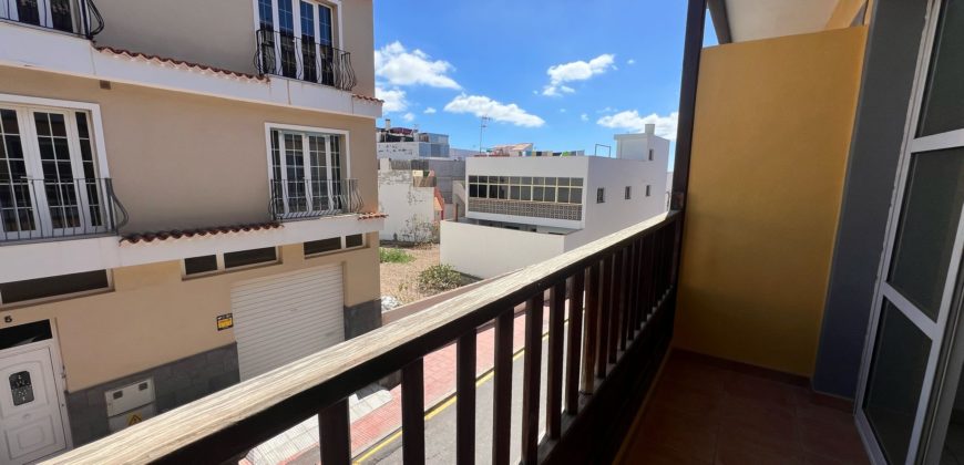 Semi-Detached Triplex for Sale – Valle de San Lorenzo, Arona