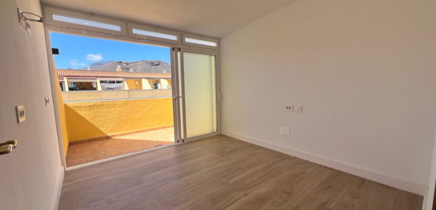 Semi-Detached Triplex for Sale – Valle de San Lorenzo, Arona