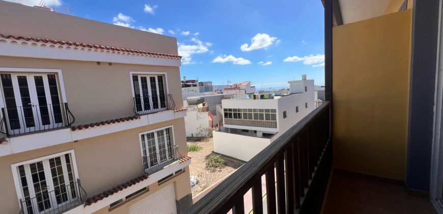 Semi-Detached Triplex for Sale – Valle de San Lorenzo, Arona