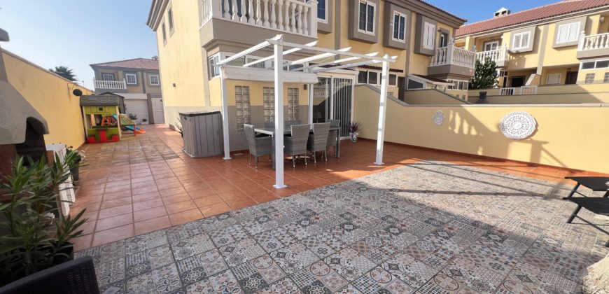 Corner Duplex for Sale – Médano Beach, El Médano, Tenerife South