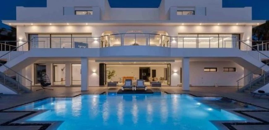 Villa de lujo en venta en San Eugenio – Villa Nápoles