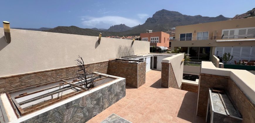 Chalet Adosado en Venta – Los Girasoles, Madroñal de Fañabé