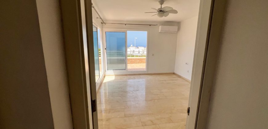 Chalet Adosado en Venta – Los Girasoles, Madroñal de Fañabé