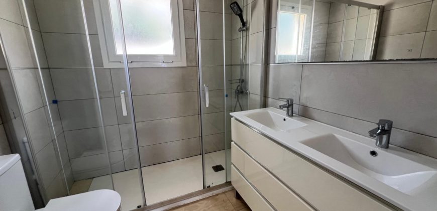 Chalet Adosado en Venta – Los Girasoles, Madroñal de Fañabé