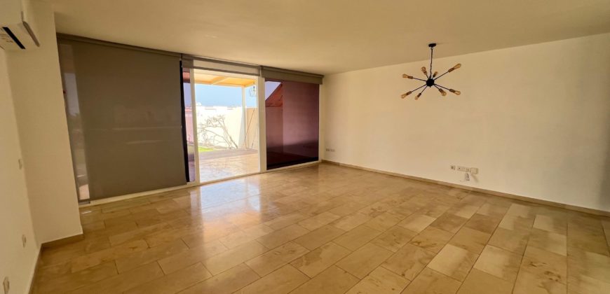 Chalet Adosado en Venta – Los Girasoles, Madroñal de Fañabé