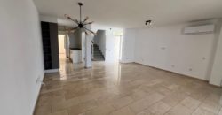 Chalet Adosado en Venta – Los Girasoles, Madroñal de Fañabé