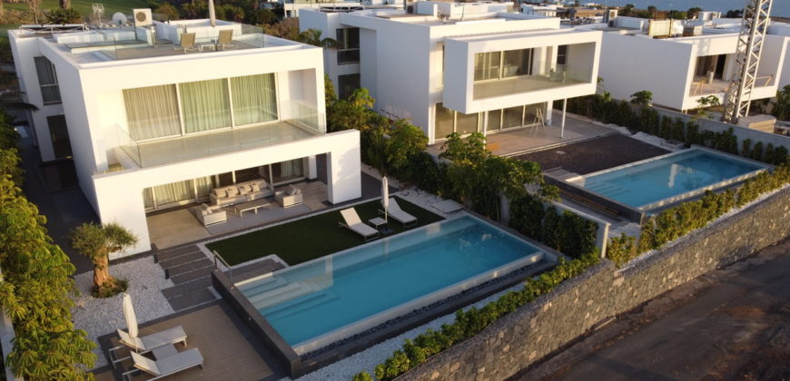 Villa de lujo en venta en Adeje – Villas Barranco Golf