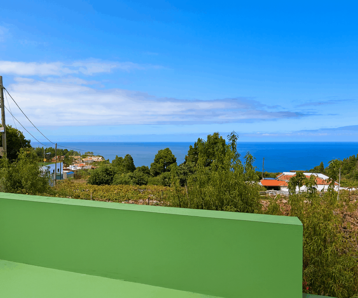 Charming finca in La Florida – 1,966 m² plot with 32 m² building