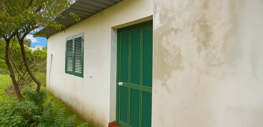 Urokliwa finca w La Florida – działka 1966 m² z budynkiem 32 m²