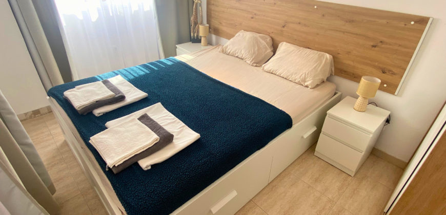 Apartamento con 2 Dormitorios y 2 Balcones – Puerto de la Cruz, Edificio Alta