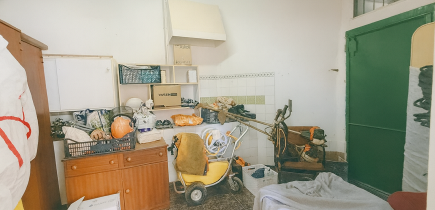 Finca rústica con edificaciones y gran potencial