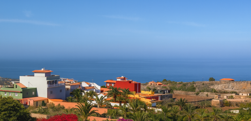 Finca rústica con edificaciones y gran potencial