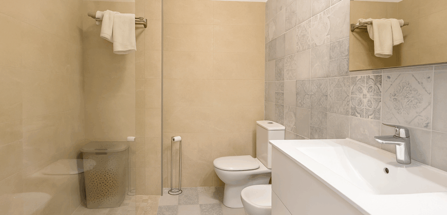 Apartamento con 2 Dormitorios y 2 Balcones – Puerto de la Cruz, Edificio Alta