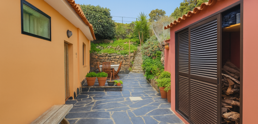 Niezależny dom z panoramicznym widokiem na ocean i Teide – La Guancha – działka 1000 m²