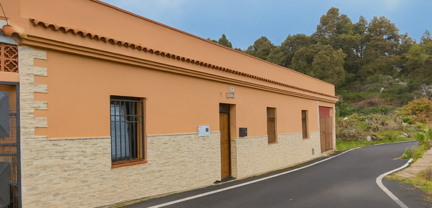 Niezależny dom z panoramicznym widokiem na ocean i Teide – La Guancha – działka 1000 m²