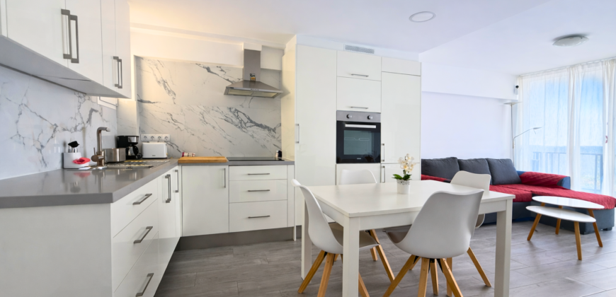 Apartamento con vistas al océano – 47 m² | reformado | plaza de garaje